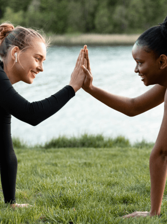 women-doing-fitness